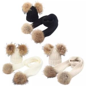 Komplet zimowy szalik oraz czapka z naturalnymi pomponami z jenota