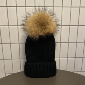 Zimowa czapka z pomponem z jenota 46-52cm